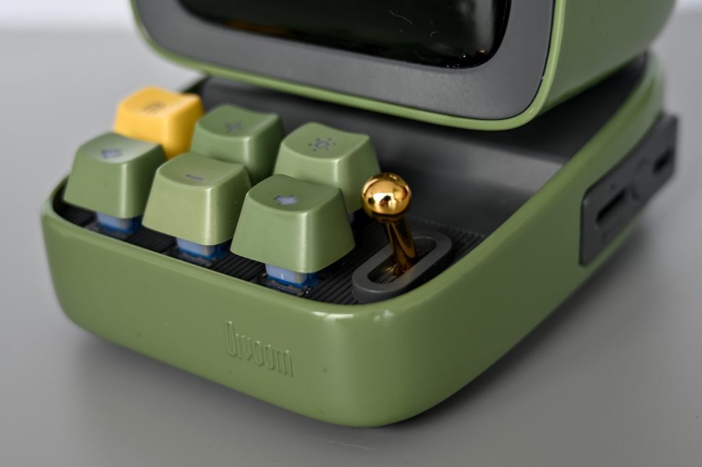 Divoom Ditoo keyboard